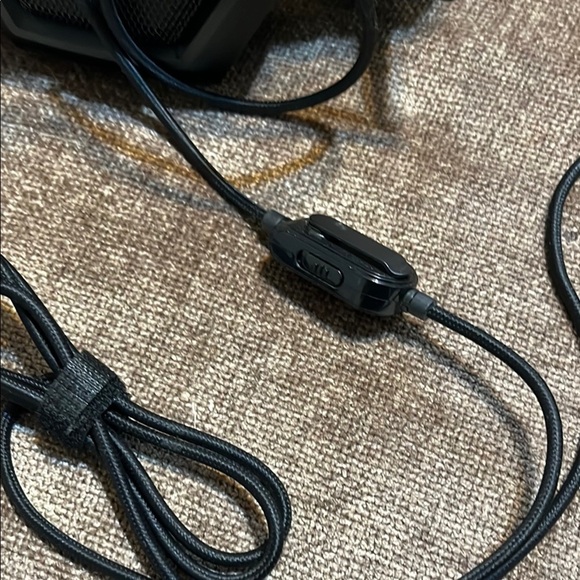 RUNMUS Gaming Headset- Black and Blue Over-Ear Wired Headphones - Picture 4 of 8